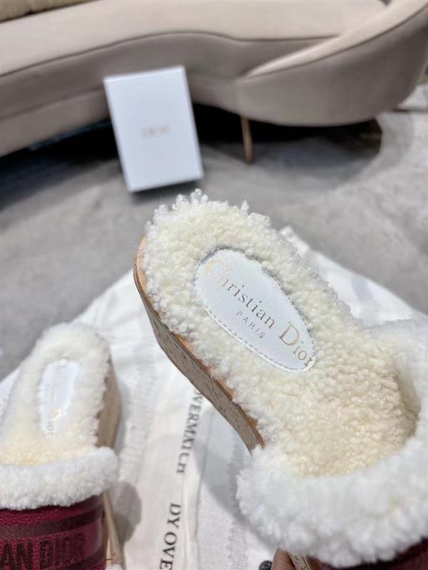 20251128184319928 290